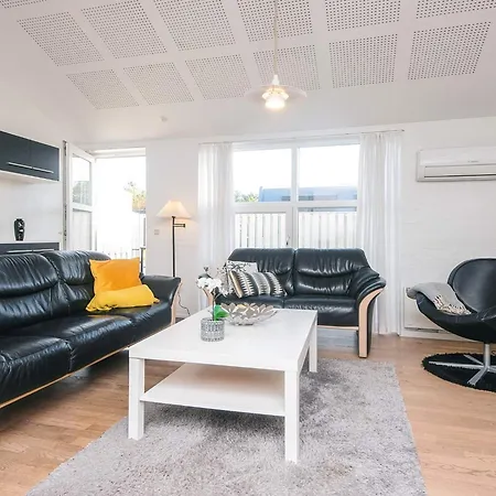 Modern Retreat In Blavand-by Traum Feriehus